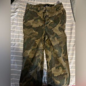 Hollister Camouflage pants